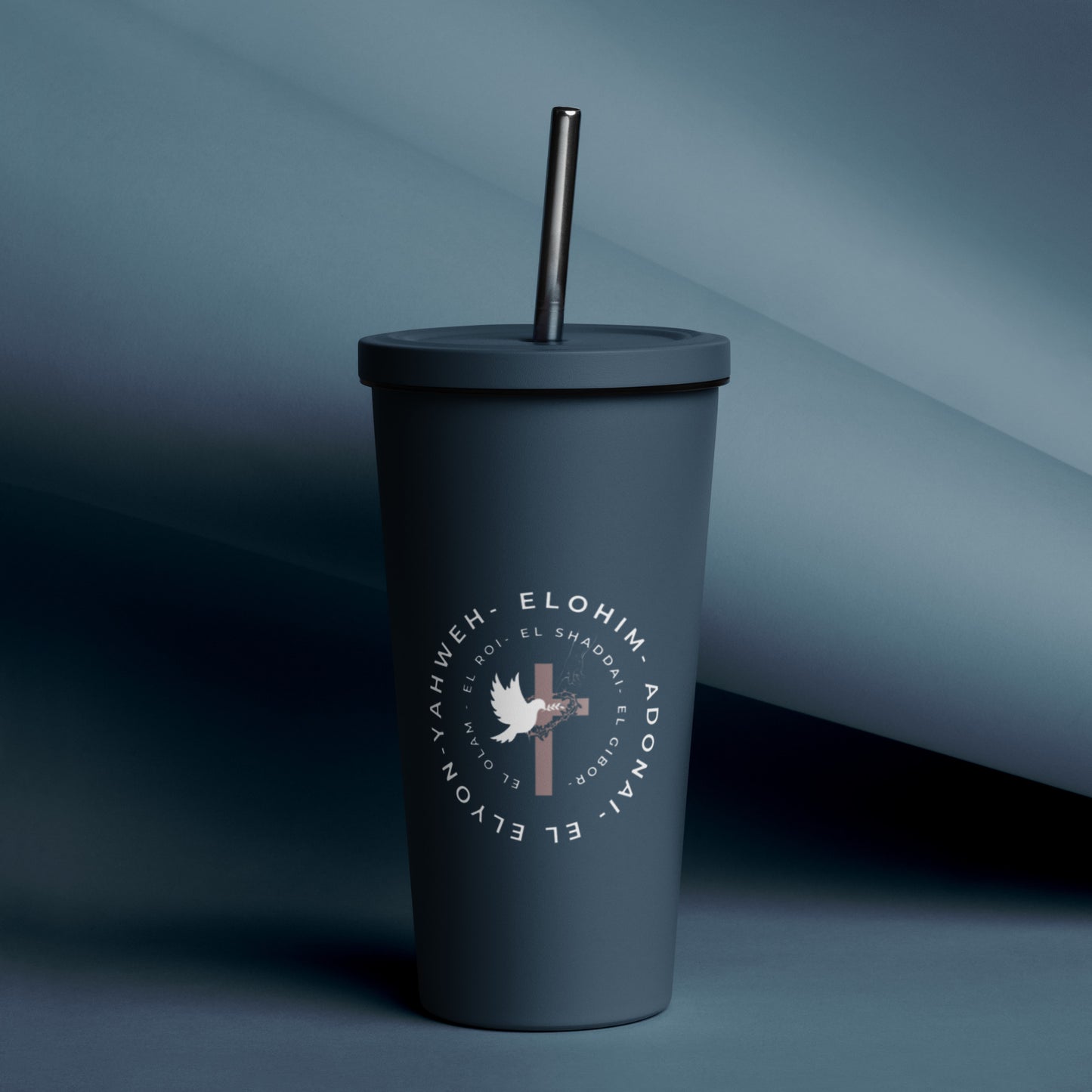 Insulated tumbler with a straw